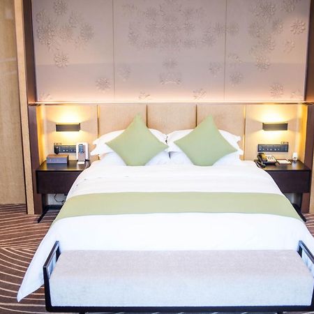 Leshan Ramada Hotel Екстер'єр фото