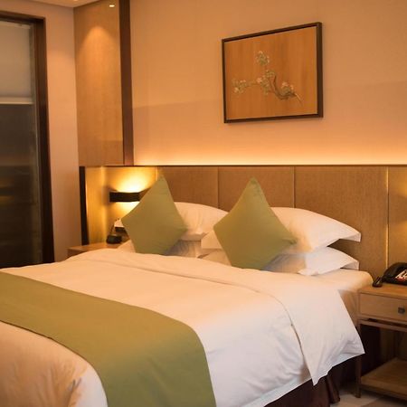 Leshan Ramada Hotel Екстер'єр фото