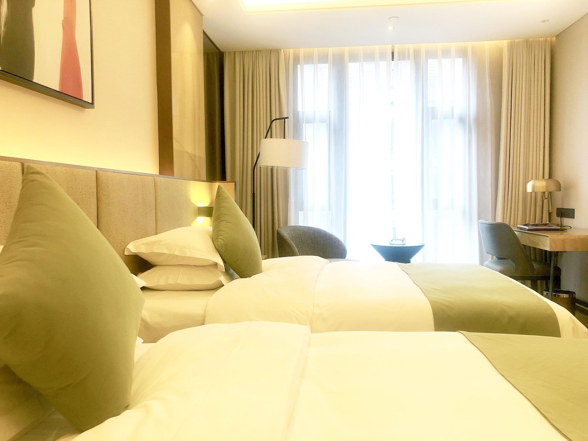 Leshan Ramada Hotel Екстер'єр фото