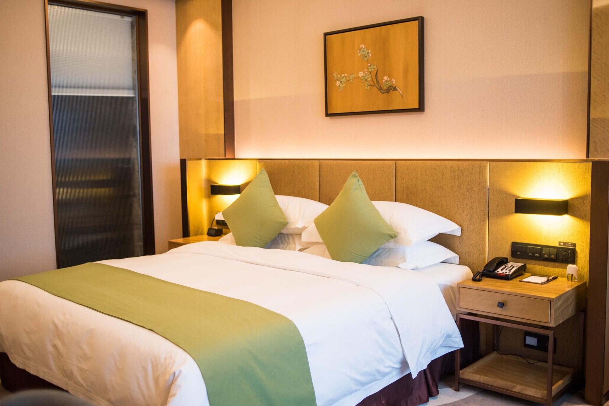 Leshan Ramada Hotel Екстер'єр фото