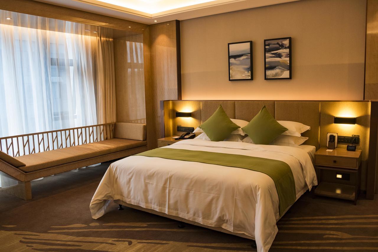 Leshan Ramada Hotel Екстер'єр фото