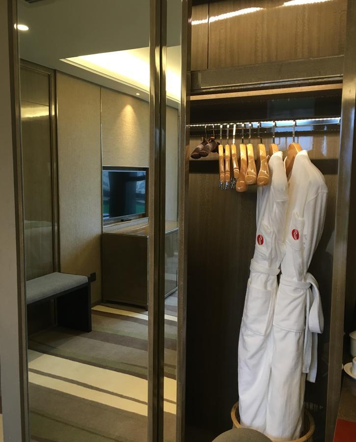 Leshan Ramada Hotel Екстер'єр фото